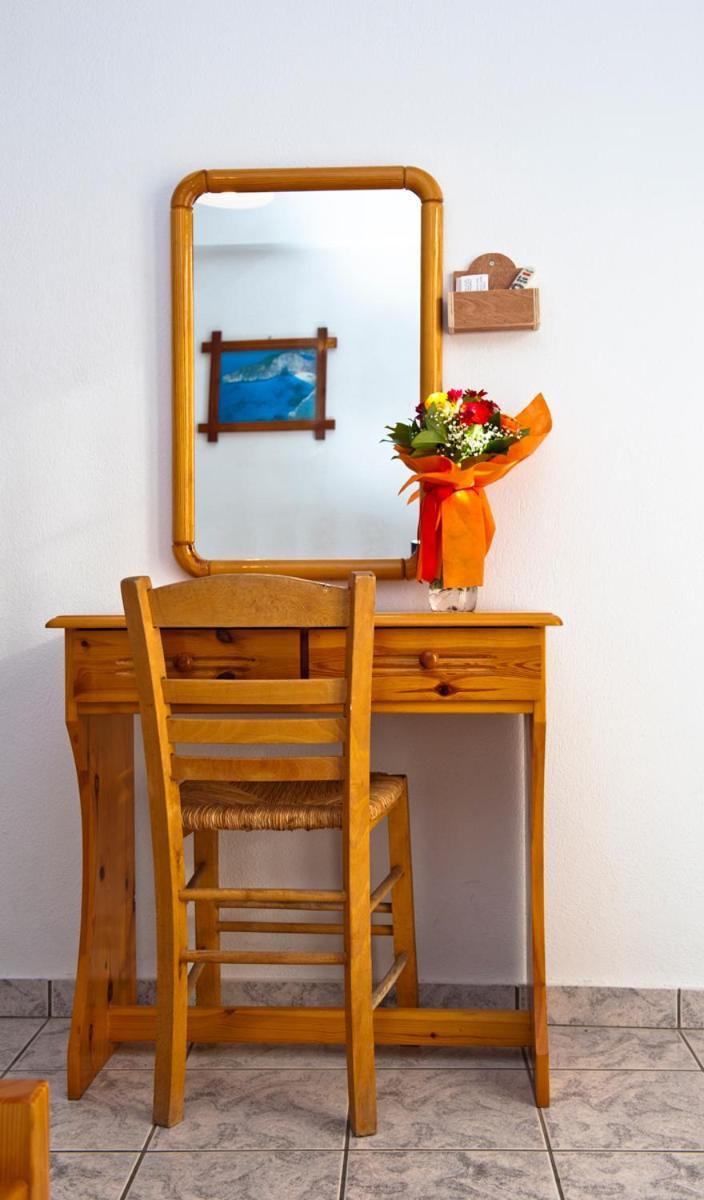 Syraina Apartments Skiathos Town Luaran gambar
