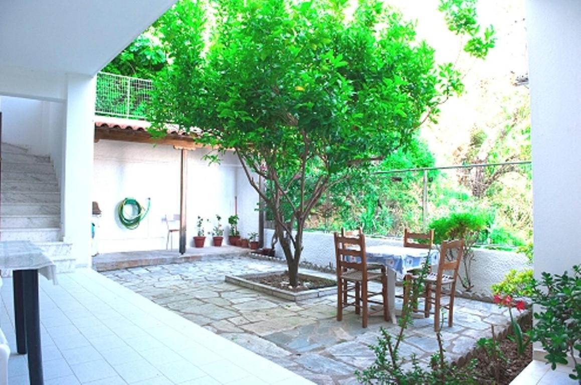 Syraina Apartments Skiathos Town Luaran gambar